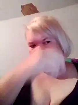 LusiyaGold5 online show from October 2025 07:15:01 PM