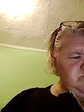 LusiyaGold5 online show from November 2025 08:30:02 PM