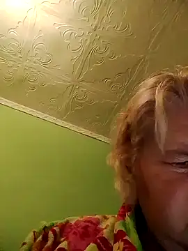 LusiyaGold5 online show from November 2025 09:42:02 PM