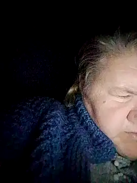 LusiyaGold5 online show from November 2025 07:35:01 PM