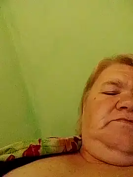 LusiyaGold5 online show from November 2025 09:15:02 PM