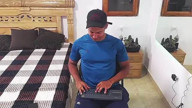 Snapshot of drake_cerra chatting on November 2025 03:17:01 AM drake cerra online show from November 2025 03:17:01 AM