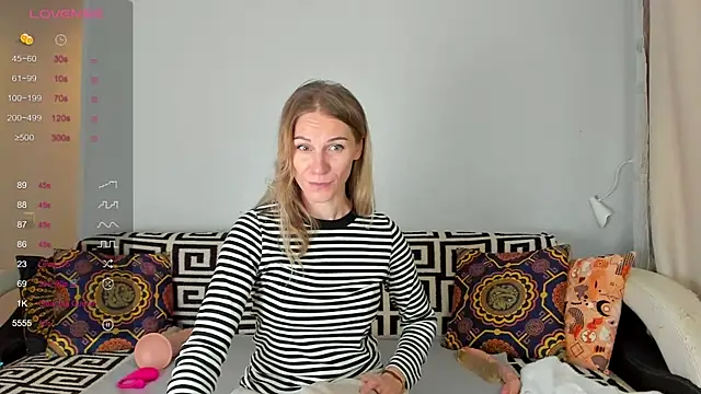 Snapshot of Amalia_Mio chatting on November 2025 08:18:01 AM Amalia Mio online show from November 2025 08:18:01 AM