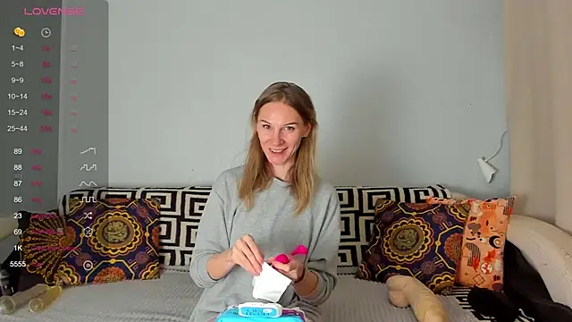 Snapshot of Amalia_Mio chatting on November 2025 07:55:01 AM Amalia Mio online show from November 2025 07:55:01 AM