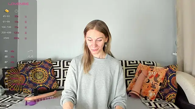 Amalia Mio online show from December 2025 11:12:02 AM