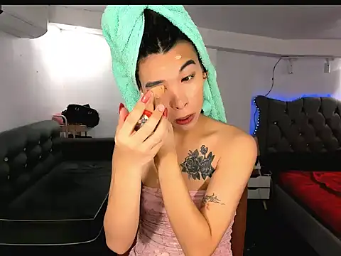 Snapshot of Yourdreamgoddess chatting on June 2026 04:23:02 AM Yourdreamgoddess online show from June 2026 04:23:02 AM