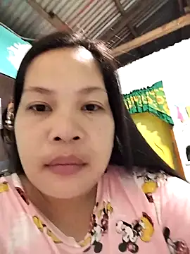 Snapshot of shyhotpinay_32 chatting on October 2025 09:12:01 PM shyhotpinay 32 online show from October 2025 09:12:01 PM