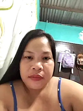 Snapshot of shyhotpinay_32 chatting on October 2025 05:57:02 PM shyhotpinay 32 online show from October 2025 05:57:02 PM
