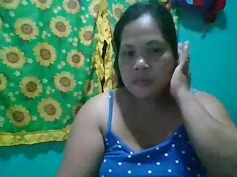 Snapshot of shyhotpinay_32 chatting on July 2026 01:19:01 PM shyhotpinay 32 online show from July 2026 01:19:01 PM