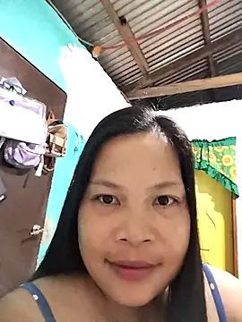 Snapshot of shyhotpinay_32 chatting on November 2025 08:56:02 PM shyhotpinay 32 online show from November 2025 08:56:02 PM