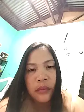 Snapshot of shyhotpinay_32 chatting on October 2025 01:35:02 PM shyhotpinay 32 online show from October 2025 01:35:02 PM