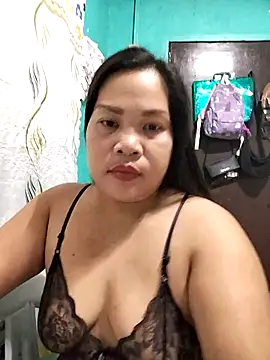 Snapshot of shyhotpinay_32 chatting on December 2025 04:11:02 PM shyhotpinay 32 online show from December 2025 04:11:02 PM