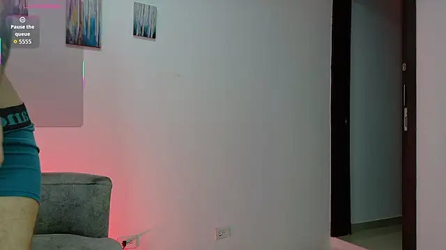 angel kyrozz online show from March 2026 06:41:01 PM