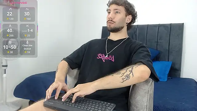 angel kyrozz online show from February 2026 07:03:01 PM