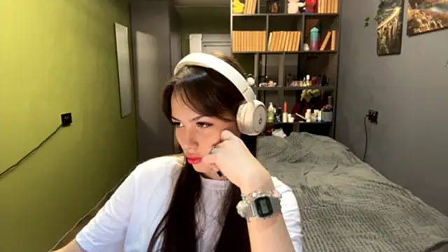 MysticAlisa online show from October 2025 10:01:01 AM
