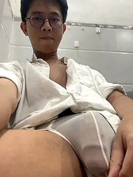 kaiden11233 online show from October 2025 10:49:01 AM