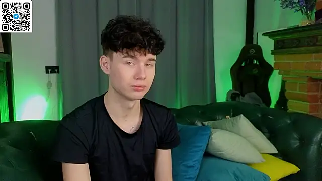 Cute Mike online show from March 2026 08:09:02 PM