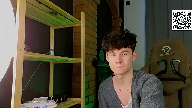 Cute Mike online show from March 2026 08:37:01 AM