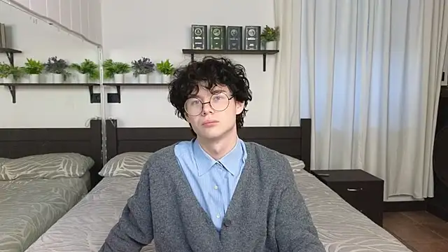 Cute Mike online show from February 2026 10:48:02 AM