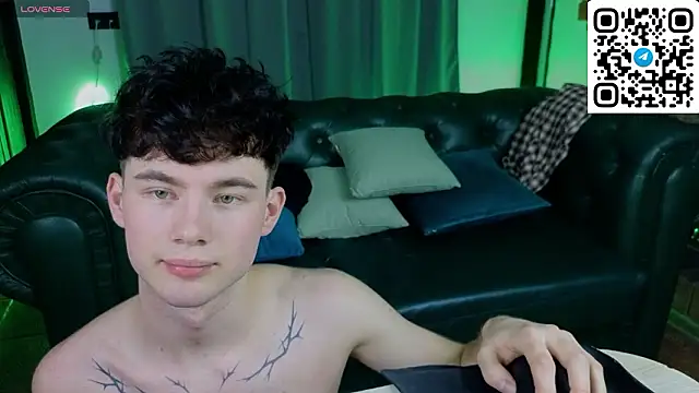 Cute Mike online show from February 2026 08:52:02 PM