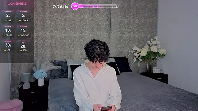 Cute Mike online show from November 2025 03:01:02 PM