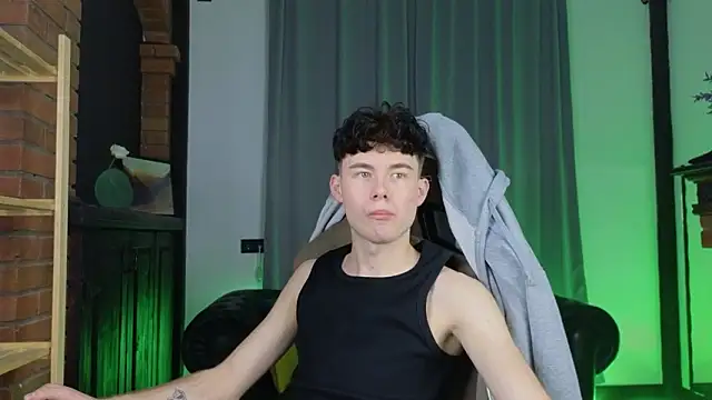 Cute Mike online show from February 2026 02:08:02 PM