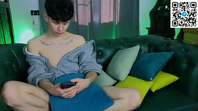 Cute Mike online show from March 2026 05:08:02 AM