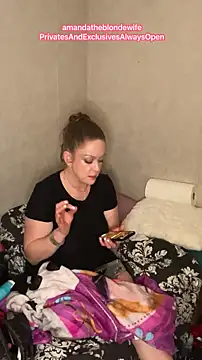 amandatheblondewife online show from April 2026 05:20:02 AM