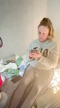 amandatheblondewife online show from December 2025 05:55:02 AM