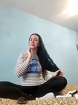 Stefaniyaxq online show from November 2025 08:48:02 AM