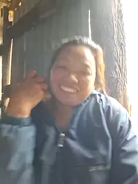 Snapshot of miomio-12 chatting on May 2026 02:04:02 AM miomio-12 online show from May 2026 02:04:02 AM