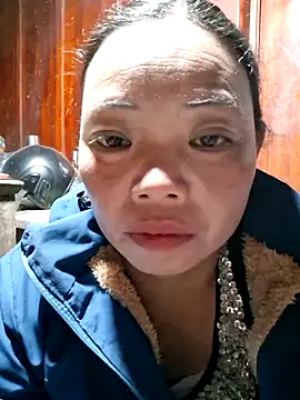 miomio-12 online show from November 2025 01:00:02 PM