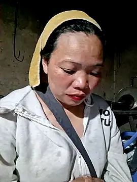 miomio-12 online show from December 2025 12:18:02 PM