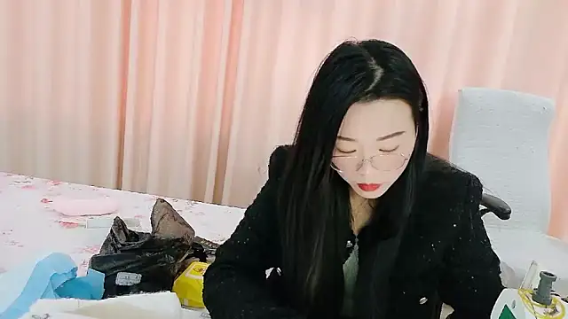 Snapshot of CCOO520 chatting on November 2025 03:42:02 AM CCOO520 online show from November 2025 03:42:02 AM