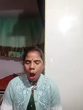 Pabitra cute online show from November 2025 09:52:02 PM