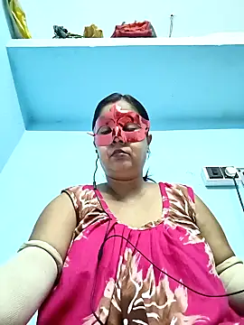 misti02 online show from October 2025 11:57:02 PM