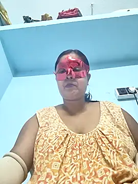 misti02 online show from October 2025 05:03:02 PM