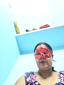misti02 online show from October 2025 05:35:02 PM