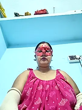misti02 online show from October 2025 04:51:02 PM