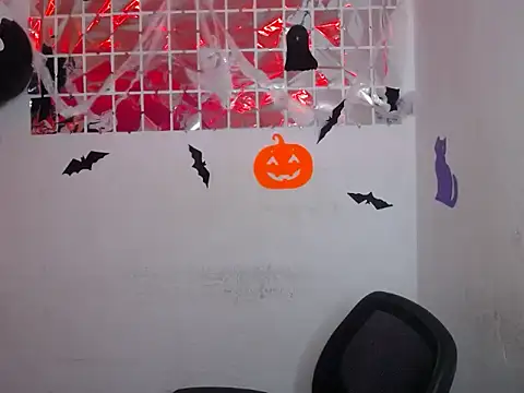 Gaby22d online show from October 2025 05:11:01 PM