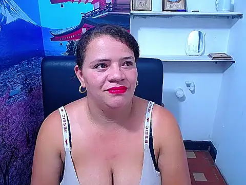 Biigg xxx online show from October 2025 09:01:02 PM