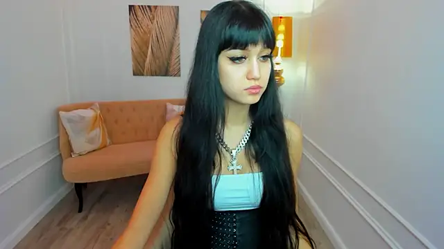 TiffanyYounge online show from February 2026 12:11:01 PM