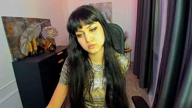 TiffanyYounge online show from March 2026 12:05:01 PM