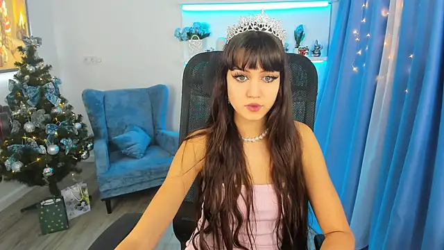 TiffanyYounge online show from December 2025 11:32:01 AM