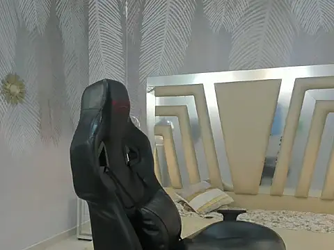 VanesaFox online show from October 2025 04:47:02 AM