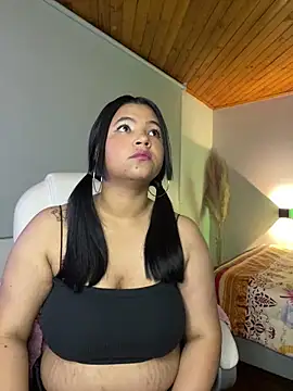 Emmi boobs online show from October 2025 03:52:02 AM