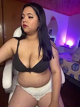 Emmi boobs online show from October 2025 04:44:02 AM