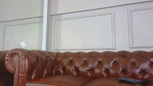 DereckWolf  online show from October 2025 01:21:02 PM