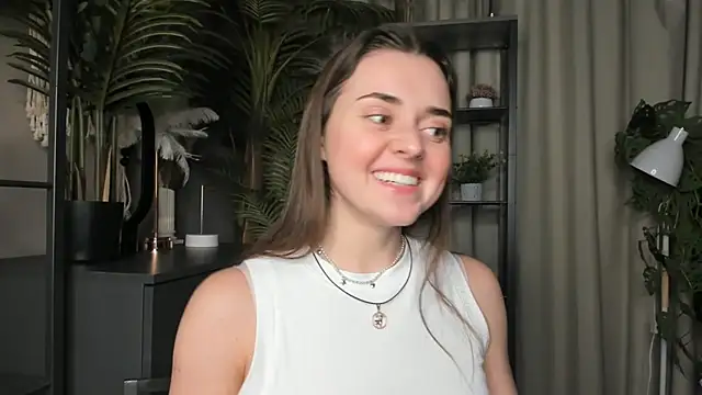 ThelmaJusto online show from November 2025 05:12:02 PM