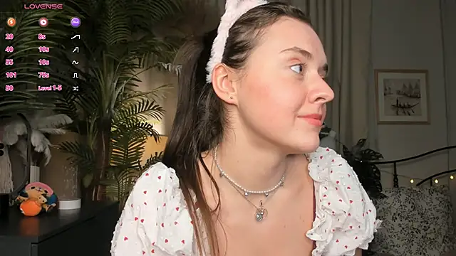 ThelmaJusto online show from March 2026 04:00:02 PM